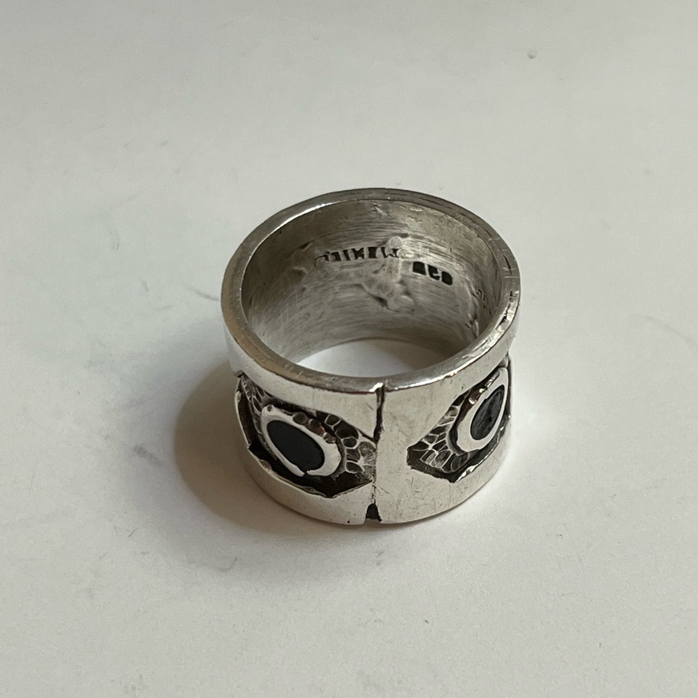 Sterling Silver and Onyx Women's Ring - Picture 5 of 9